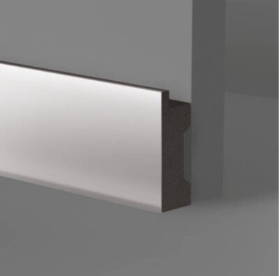 JX218 Profilo in polimeri 39x17x2800 mm ARGENTO LUCIDO