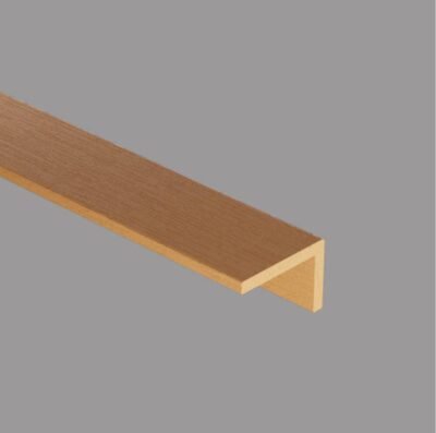 JE101 Profilo angolare in WPC per esterno 60x40x2900 mm