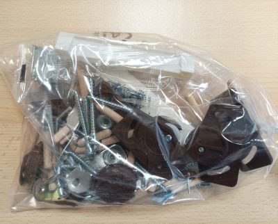 R ACCESSORI MONTAGGIO X KIT ARMADIO 2ASC CM. 120X50X200H RO/BIA