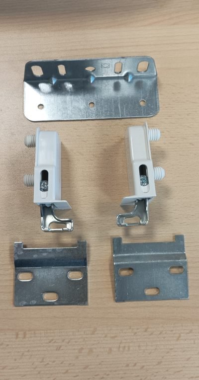 R ACCESSORI MONTAGGIO X MOBILE BAGNO NEW SPLASH  80 SOSP.