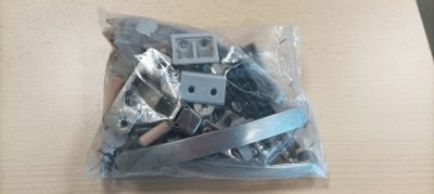 R ACCESSORI MONTAGGIO X KIT MADIA 3 ANTE 150X41X82